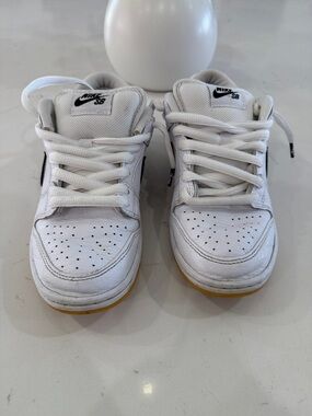Nike White Leather Sneakers